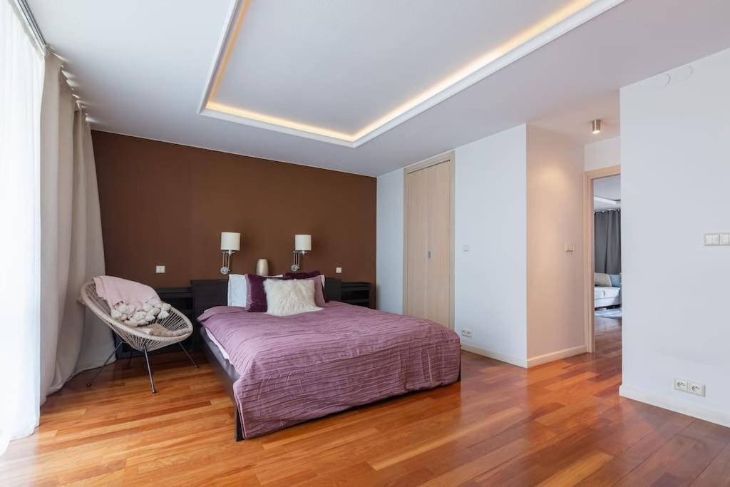Leilighet Great 2 Bdr Apartment, Prestigious Location In The Center Of Warsaw. *