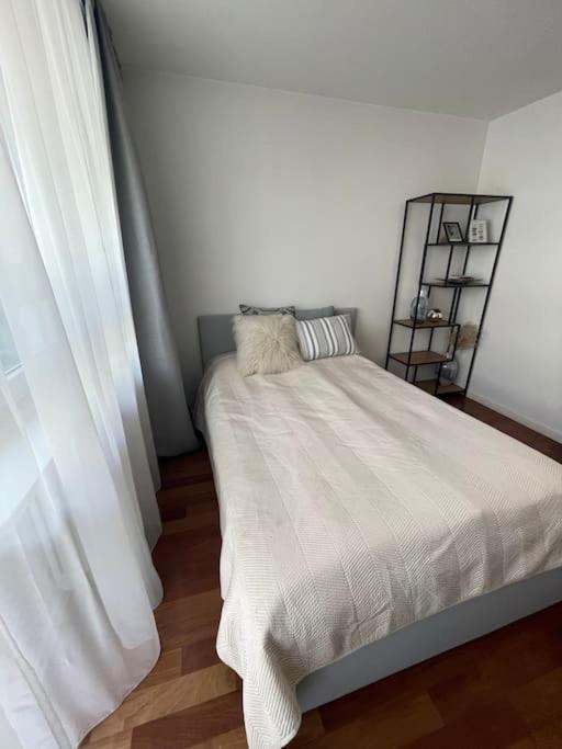 Great 2 Bdr Apartment, Prestigious Location In The Center Of Warsaw. * Warszawa