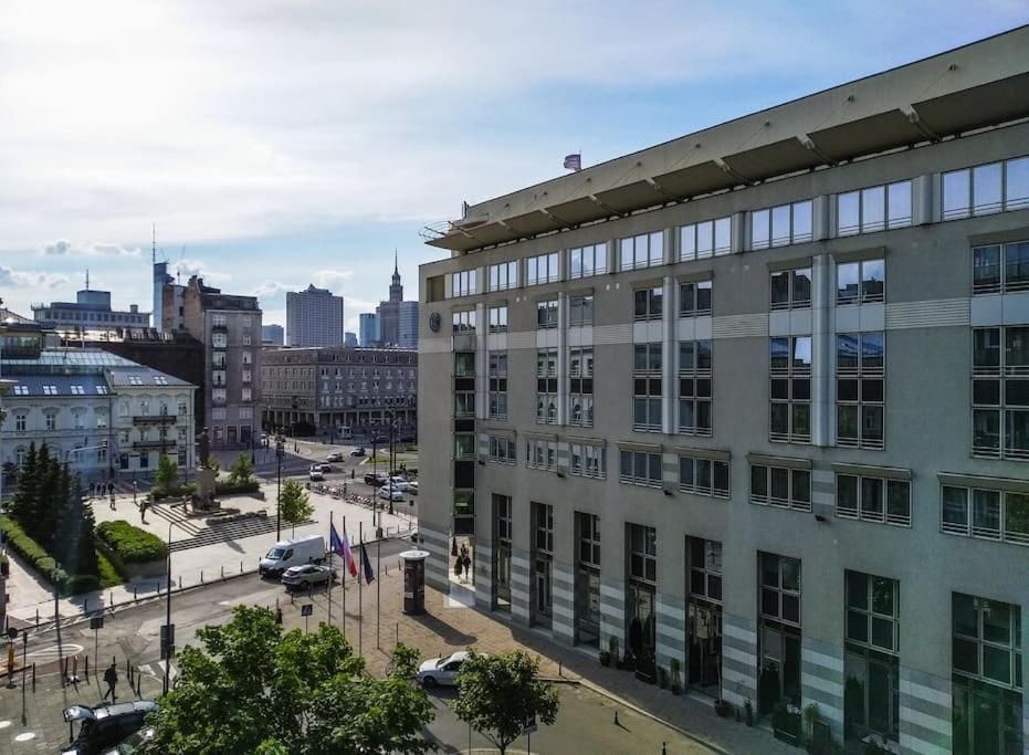 Great 2 Bdr Apartment, Prestigious Location In The Center Of Warsaw. Warszawa